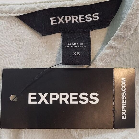 NEW Express X-Small Green Blouse Pullover Puff Sleeves Shoulder Ruffle Peplum - Picture 10 of 12